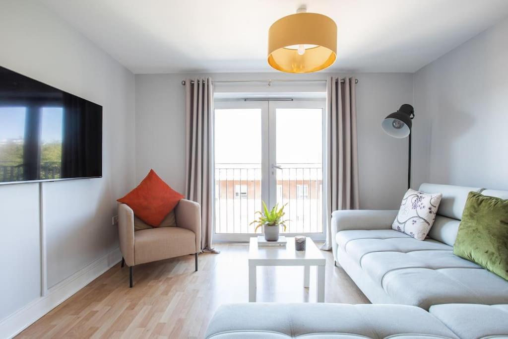5* Ultra Luxury, Great Views, Underground Parking Apartment Belfast Bagian luar foto